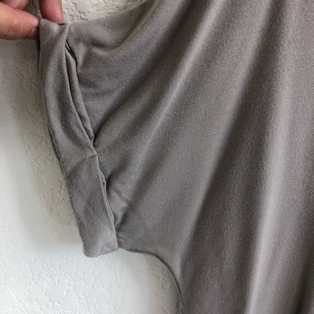Rachel Zoe Boxy Oversized Menswear Rolled Sleeve Short Sleeve Sweatshirt - Picture 3 of 6